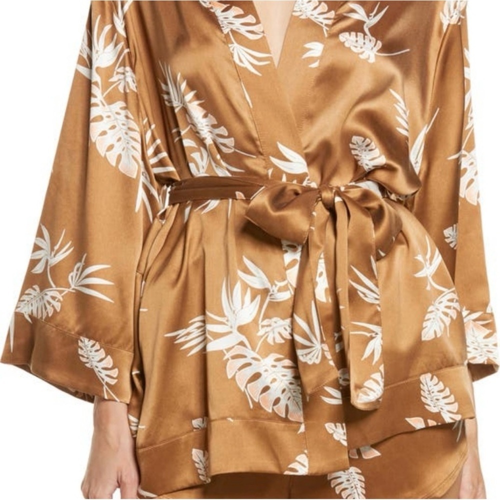 Lunya Silk Palm Robe - Picture 3 of 12